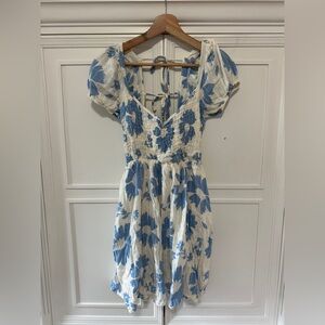 American Eagle Blue and White Floral Dress with Pockets